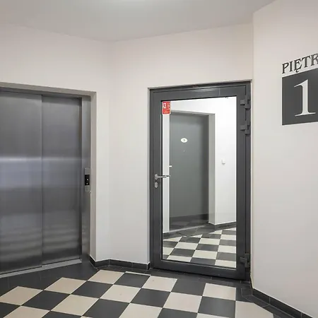 Elegancki We Wroclawiu Blisko Parku I Rzeki Z Klimatyzacja W Salonie I Biurkiem By Renters * Breslau